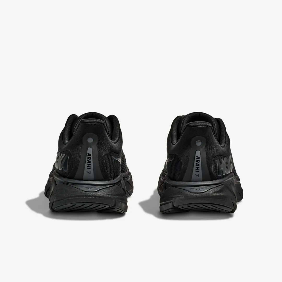 HOKA ARAHI 7 TRIPLE BLACK