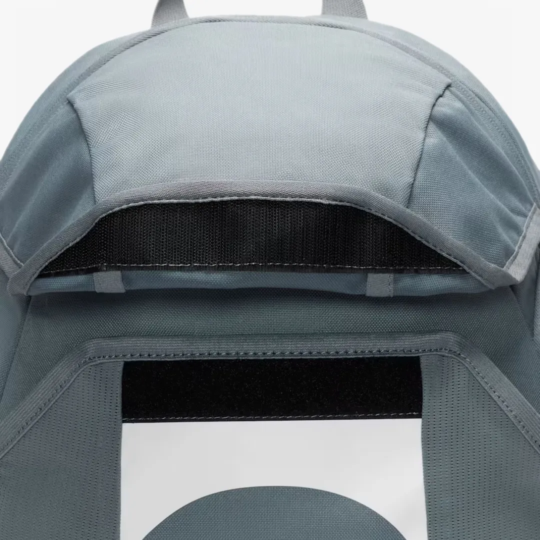 NIKE ACADEMY TEAM BACKPACK 30L COOL GREY