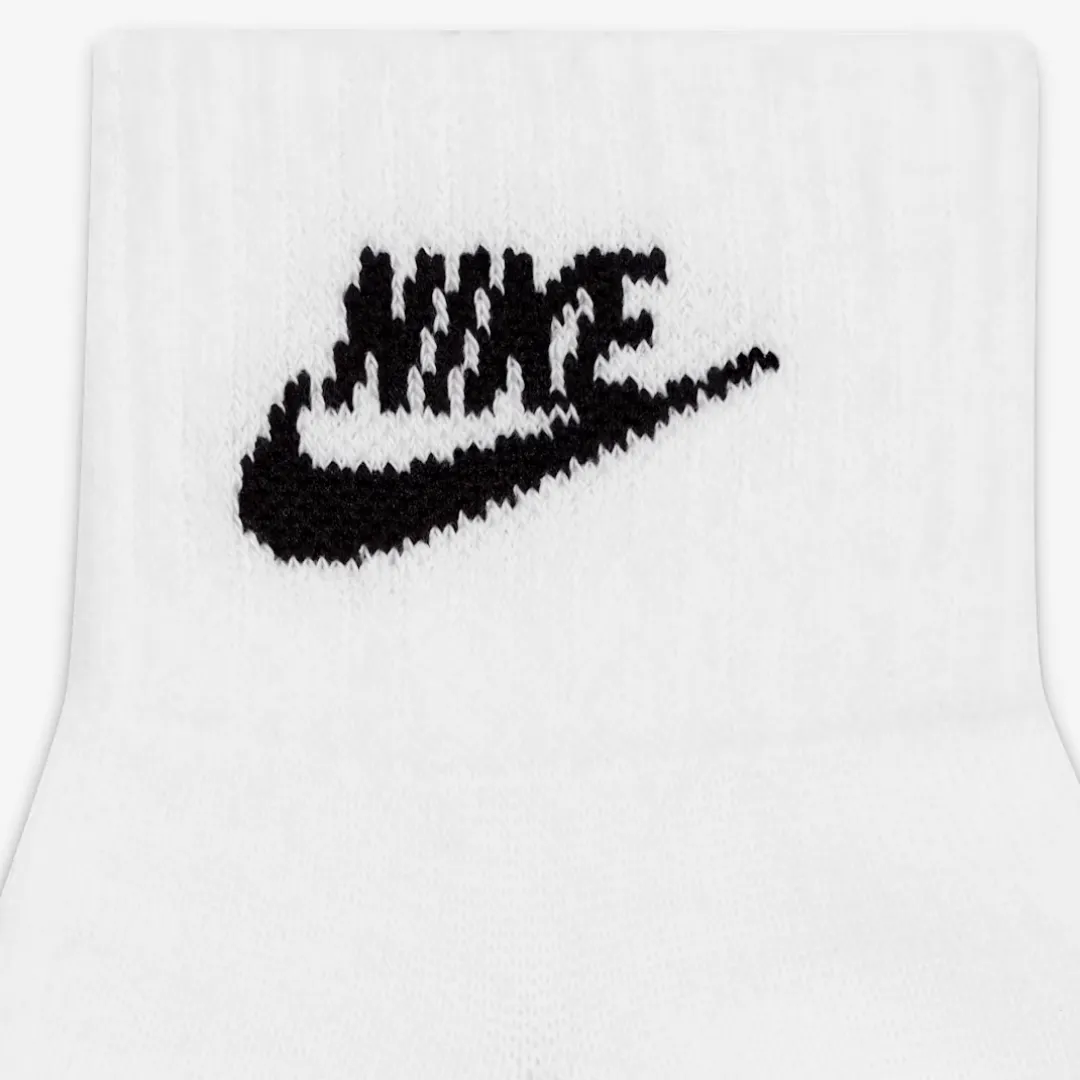 NIKE EVERYDAY ESSENTIAL ANKLE SOCKS (3 PAIRS) WHITE