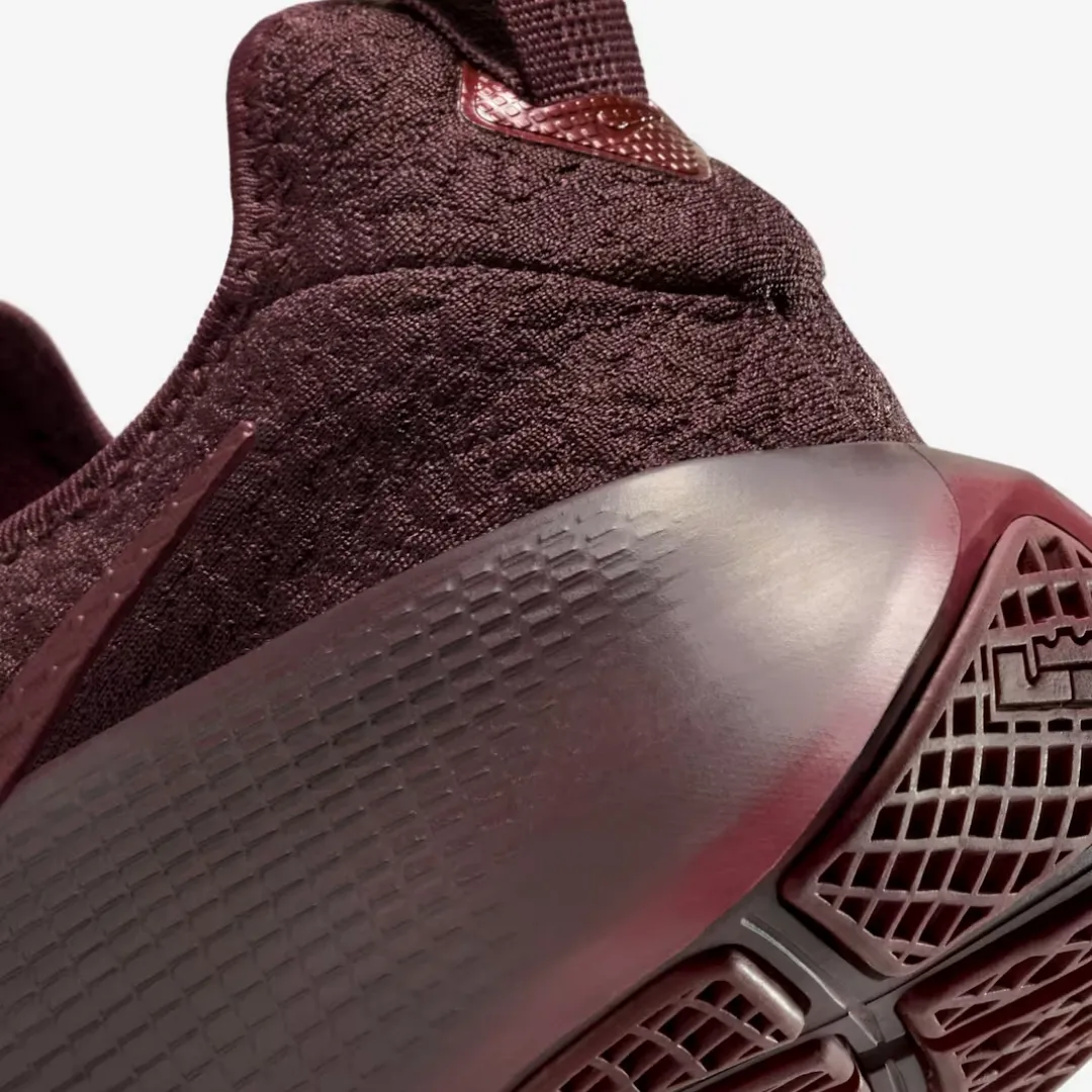 NIKE LEBRON TR 1 BURGUNDY CRUSH