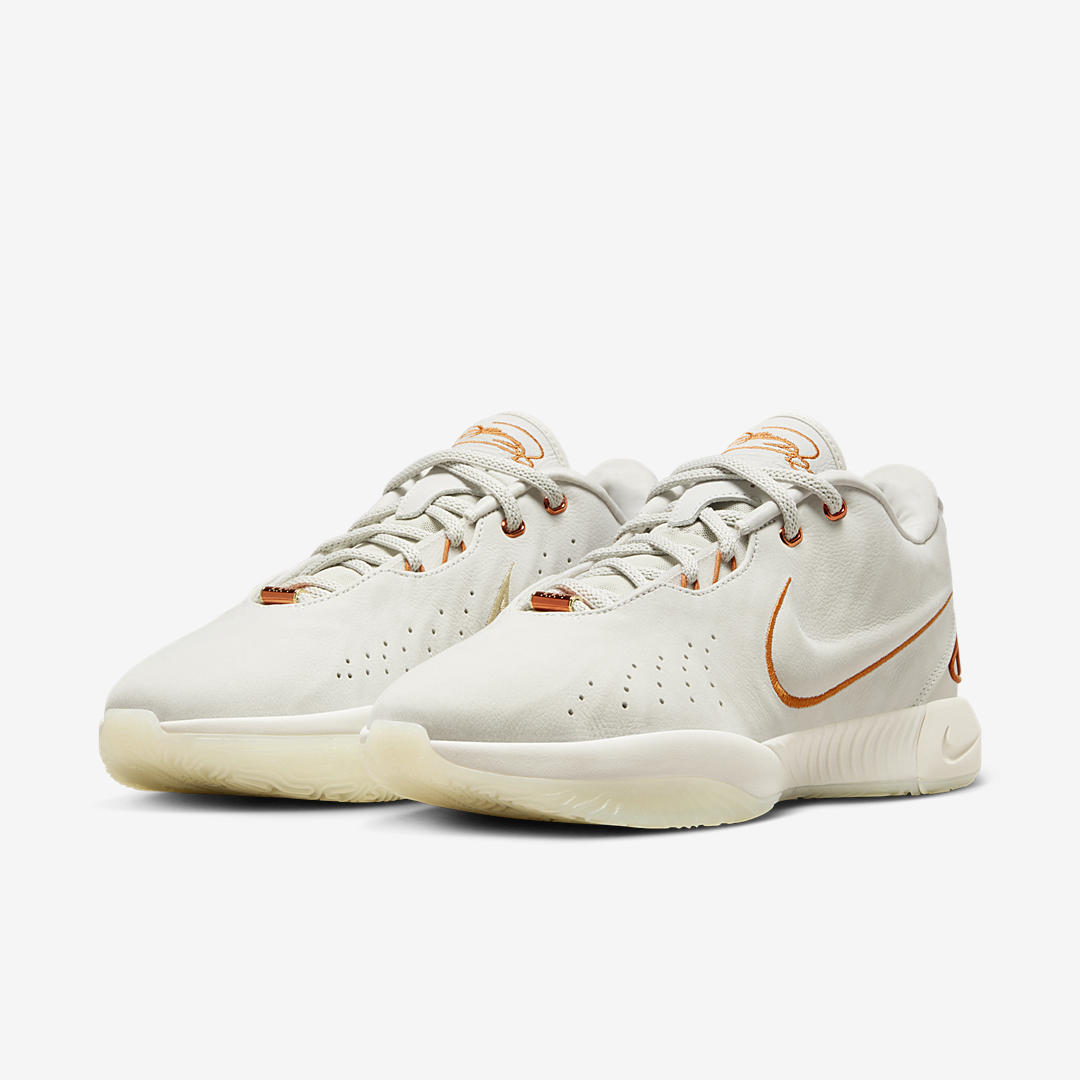 NIKE LEBRON XXI EP AKOYA
