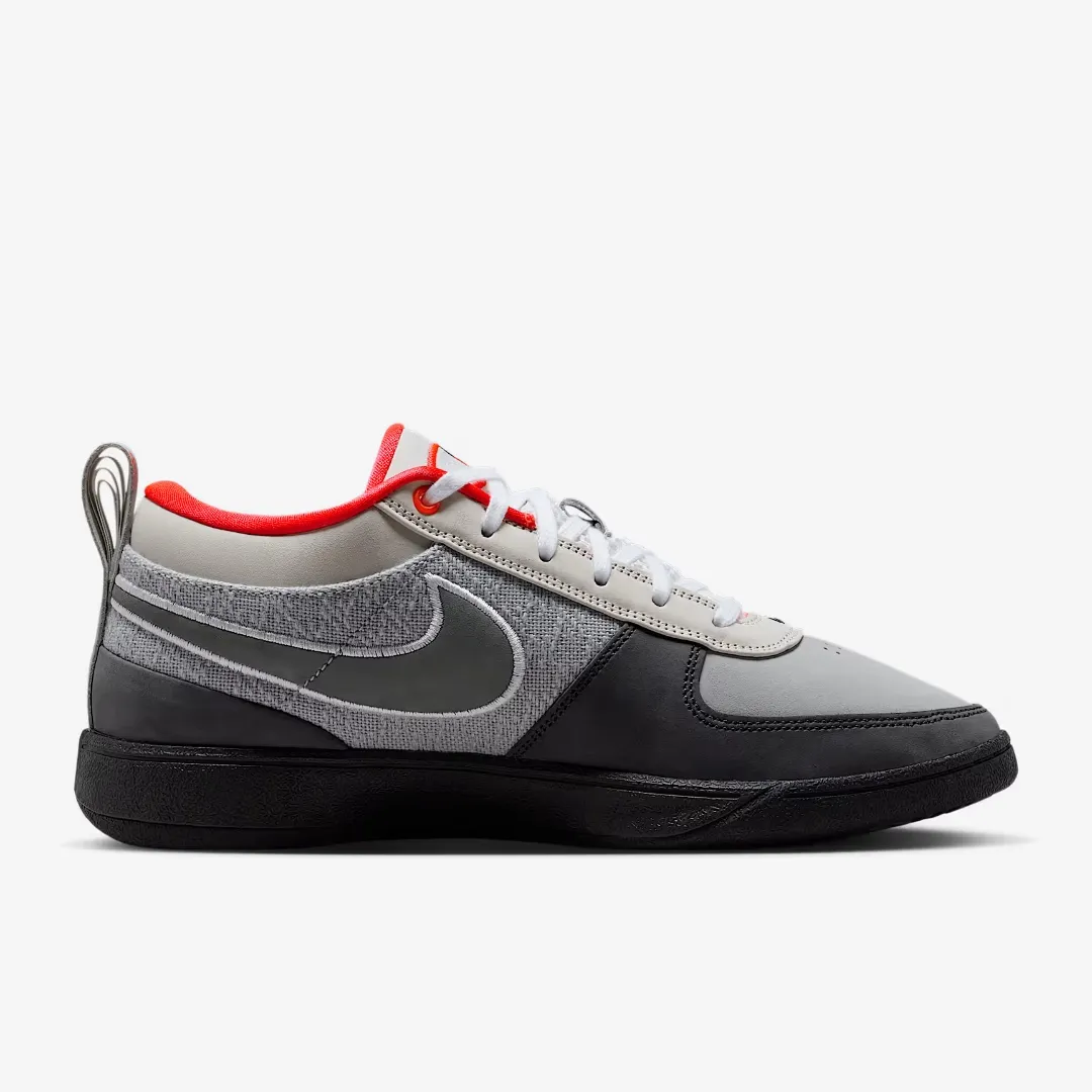 NIKE BOOK 1 EP SOLAR RED