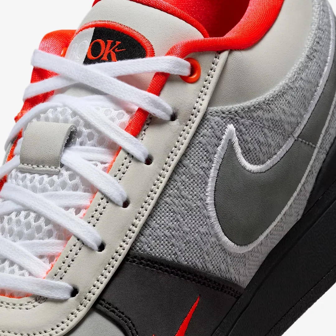 NIKE BOOK 1 EP SOLAR RED