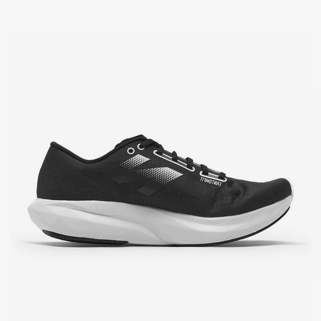 NEW BALANCE FUELCELL REBEL V4 BLACK WHITE